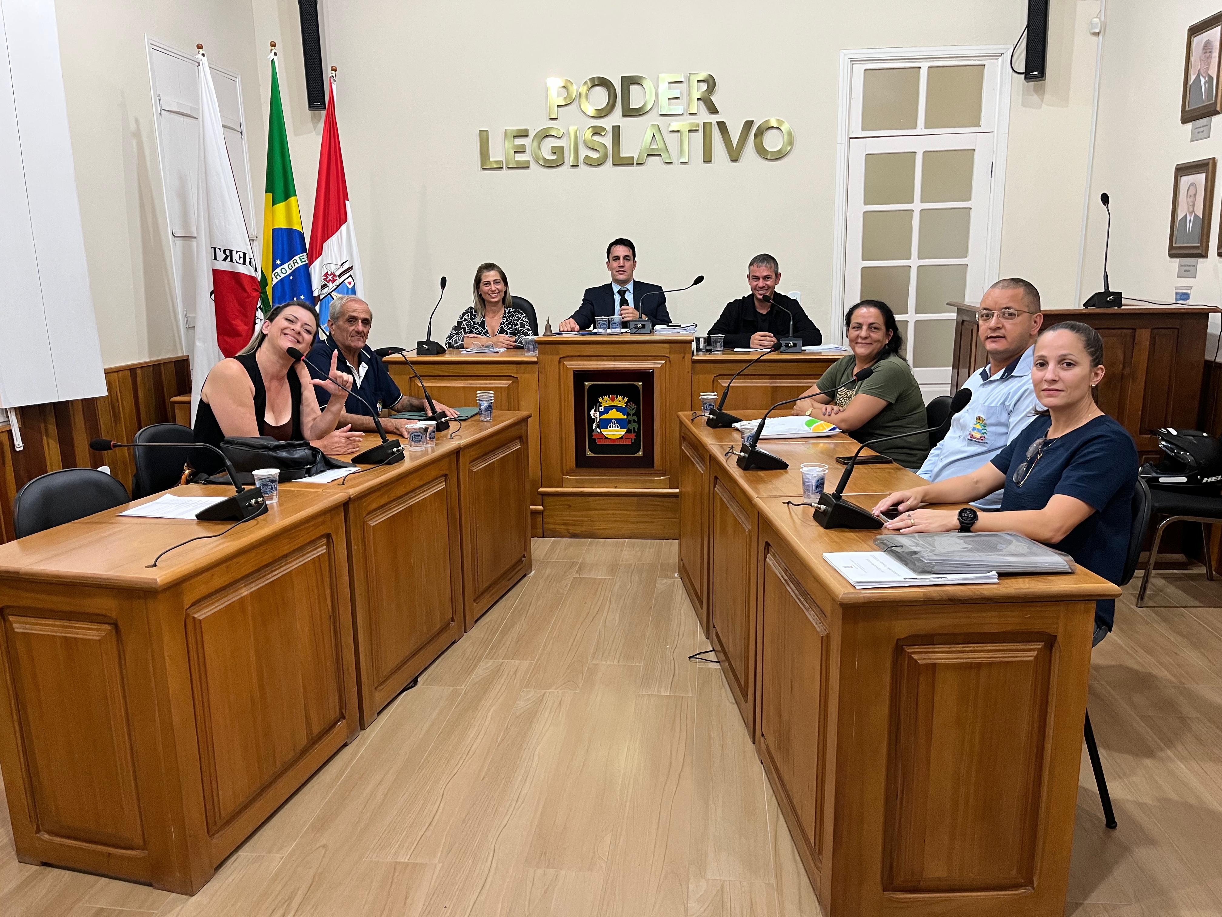 Câmara de Passa-Quatro realiza primeira reunião ordinária de abril com aprovação de projetos e apresentação de novas propostas