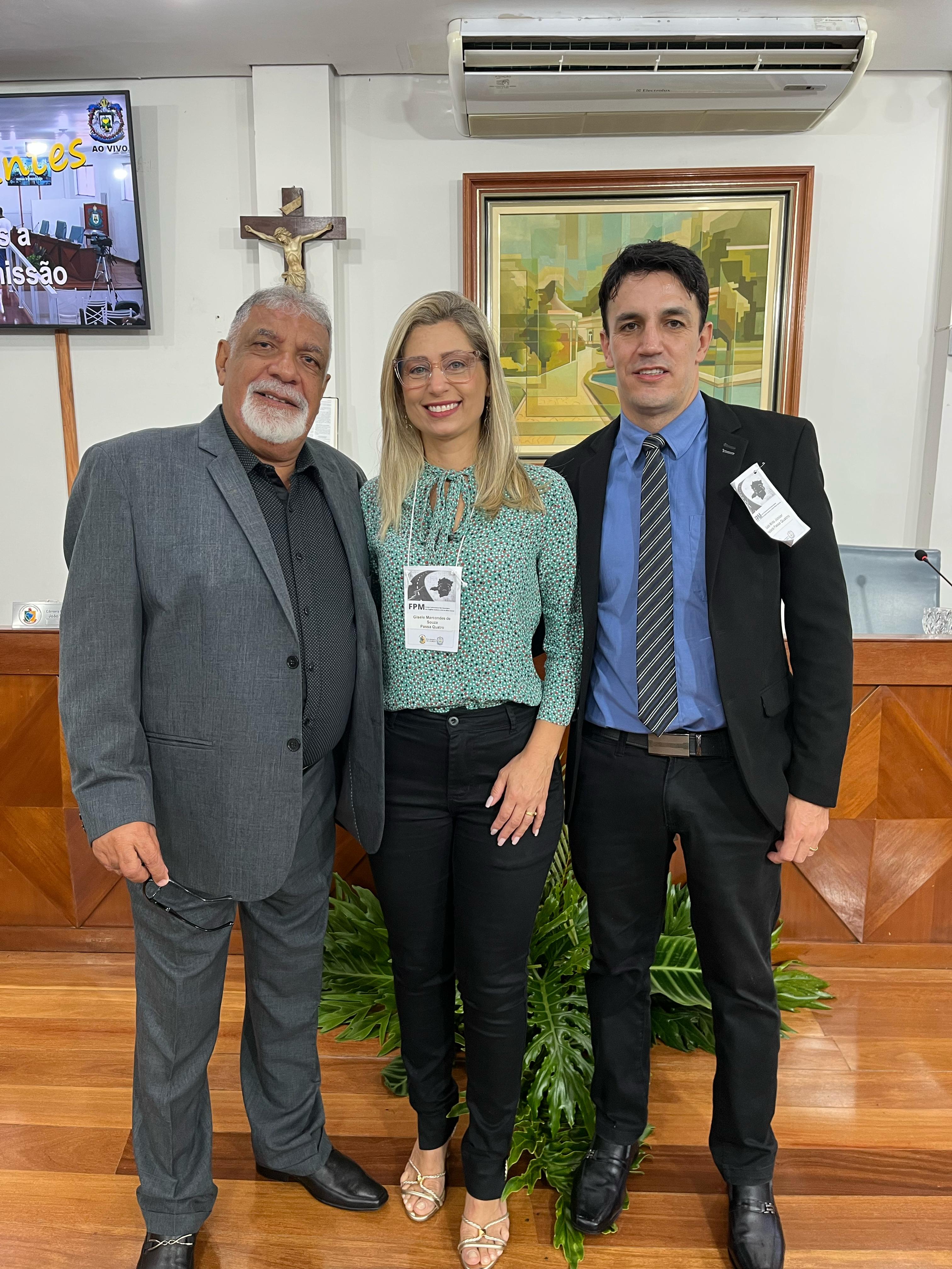 Câmara Municipal de Passa-Quatro participa do 1º Encontro da FPM para discutir melhorias nas estradas estaduais e federais