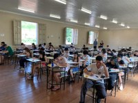 Escola do Legislativo Carlos Edil Freitas Fortes, realiza concurso de redação.